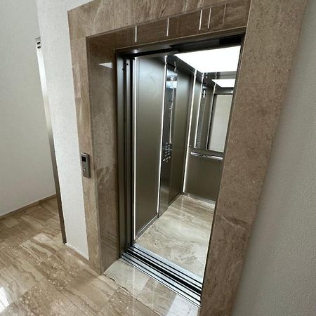 Irina Centre Apartment Подгорица Екстериор снимка