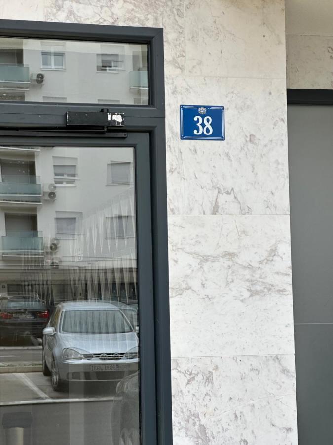 Irina Centre Apartment Подгорица Екстериор снимка