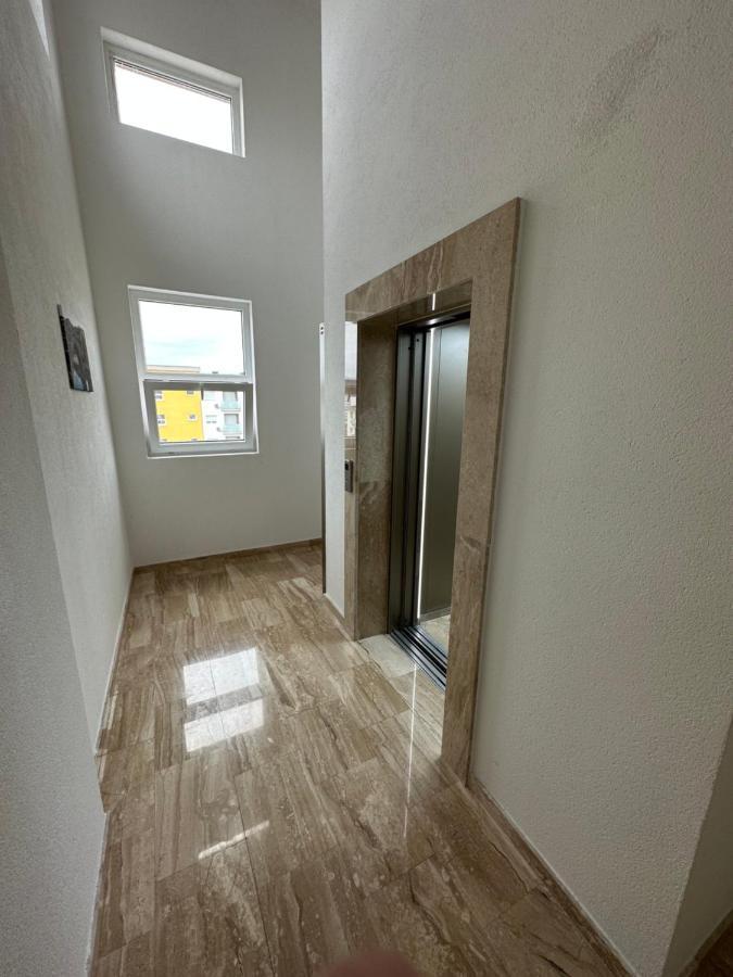 Irina Centre Apartment Подгорица Екстериор снимка