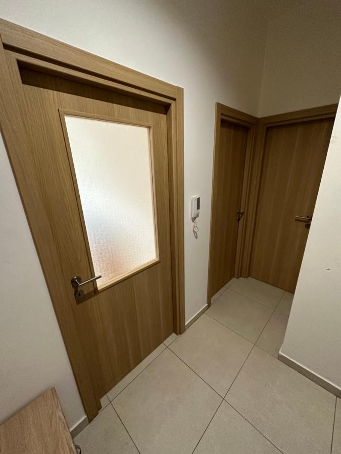 Irina Centre Apartment Подгорица Екстериор снимка